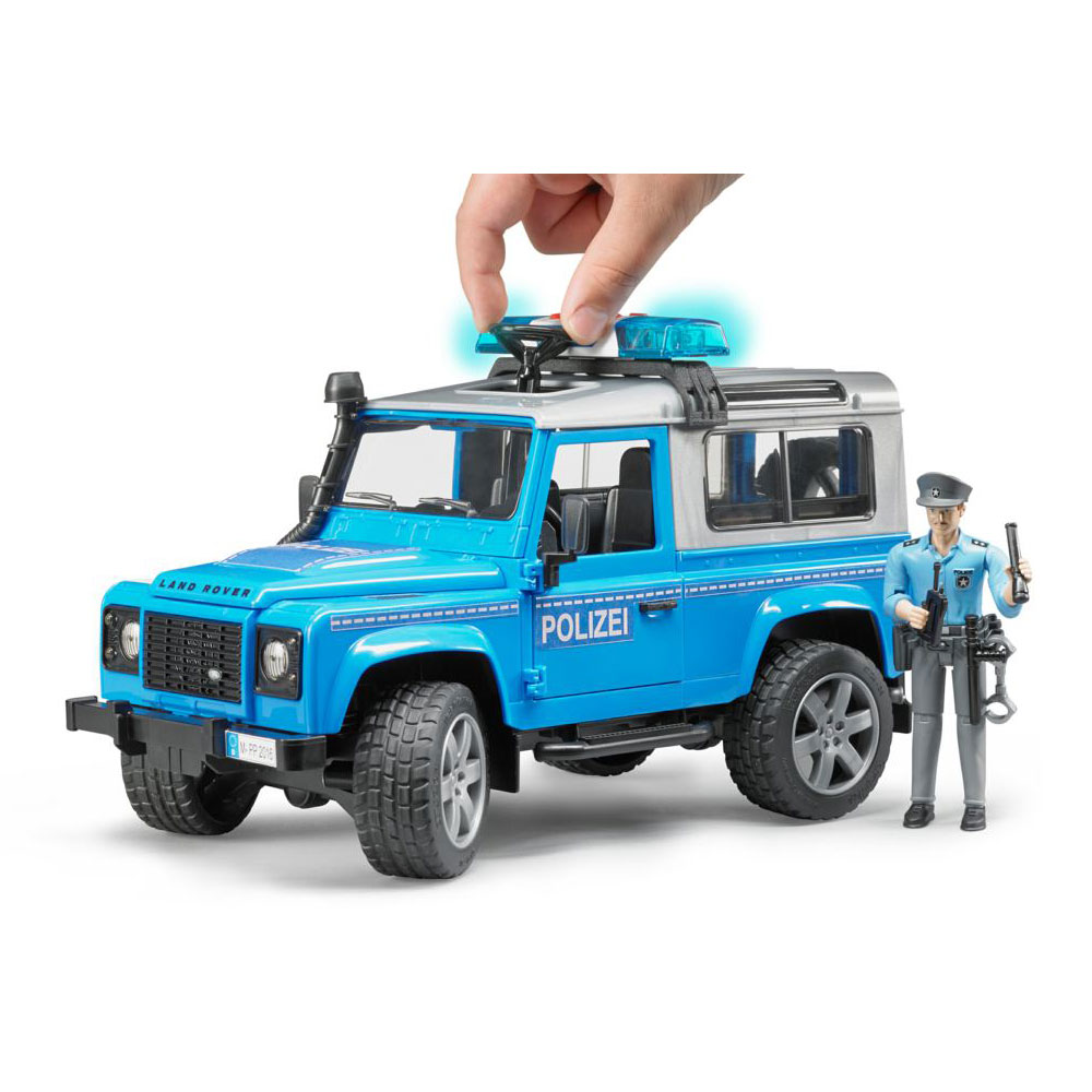 Полицейский внедорожник Bruder Land Rover Defender Station Wagon с фигуркой  