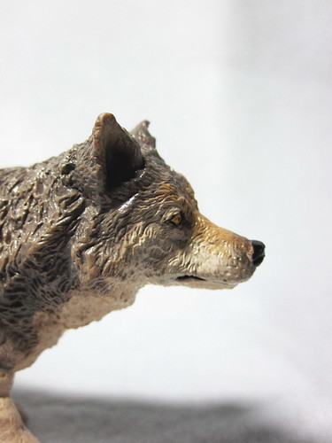 Фигурка - Серая волчица, 13 х 6 х 3 см.  