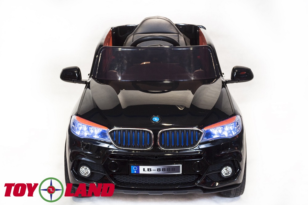 Электромобиль BMW X5 черного цвета  