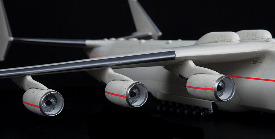 Модель сборная - Советский транспортный самолёт Ан-225 Мрия  