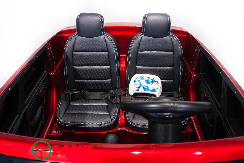 Электромобиль Mercedes-Benz GLS63 AMG, красного цвета  