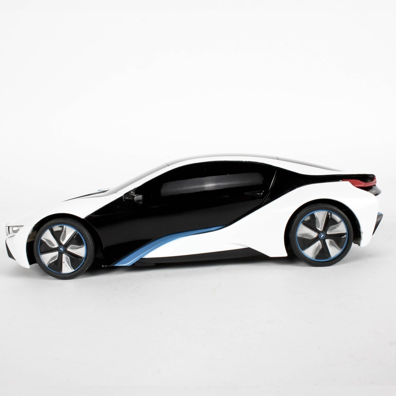 Радиоуправляемый автомобиль - BMW I8, 1:24  