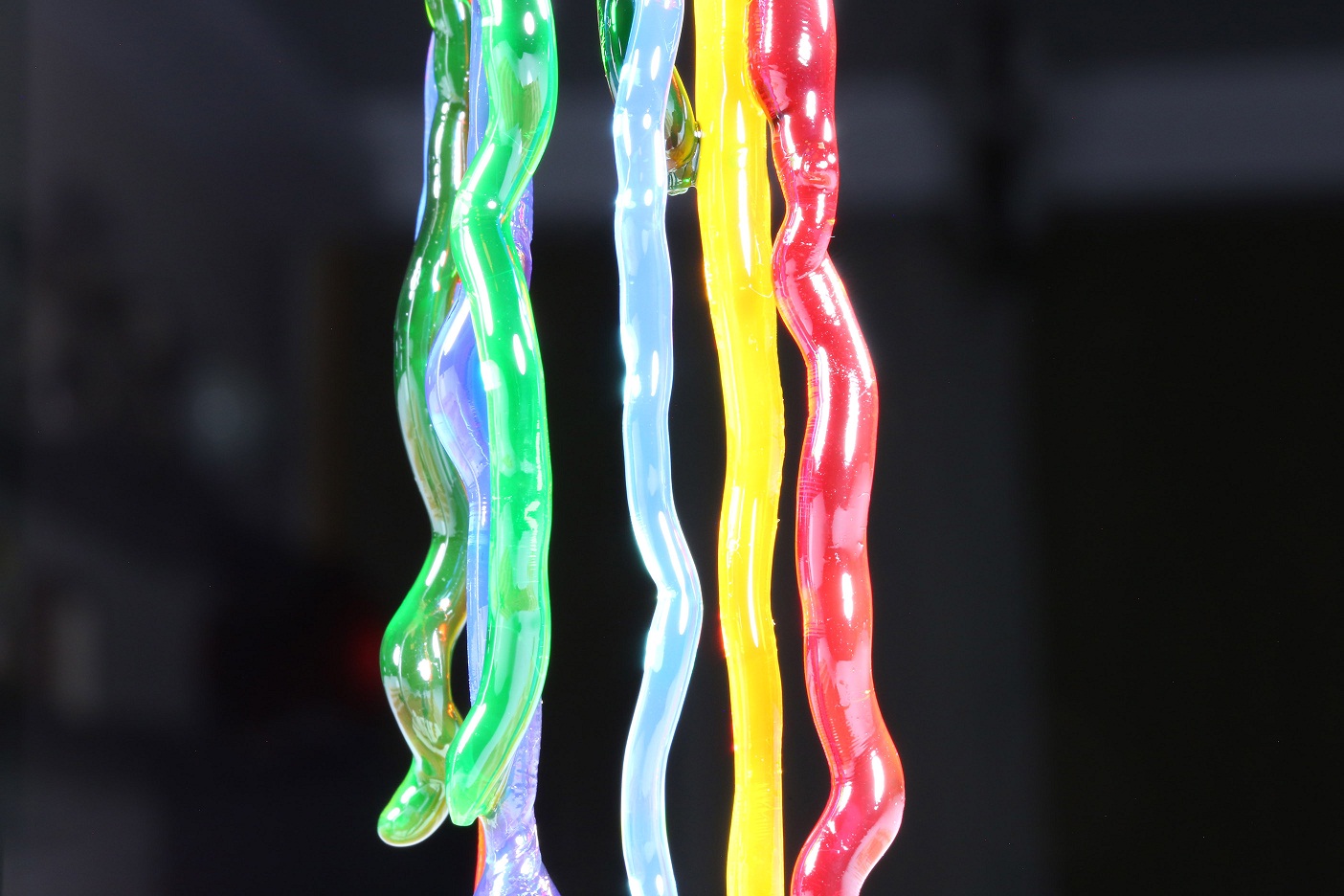 Шоу полимерные червячки. Полимерные червяки мастер класс. Полимерные червяки. Полимерные червяки рецепт. Полимерные черви альгинат натрия.