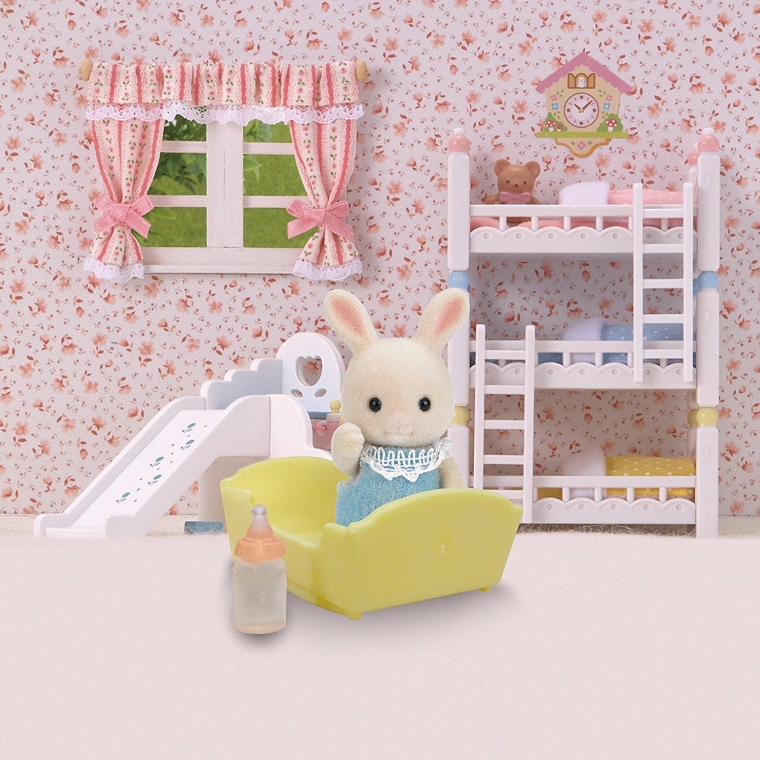 Sylvanian Families - Малыш Молочный Кролик  