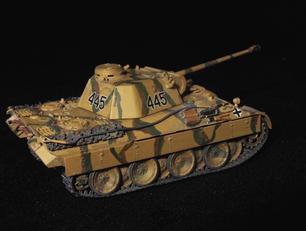 Модель сборная - Немецкий средний танк Пантера T-V Ausf D  
