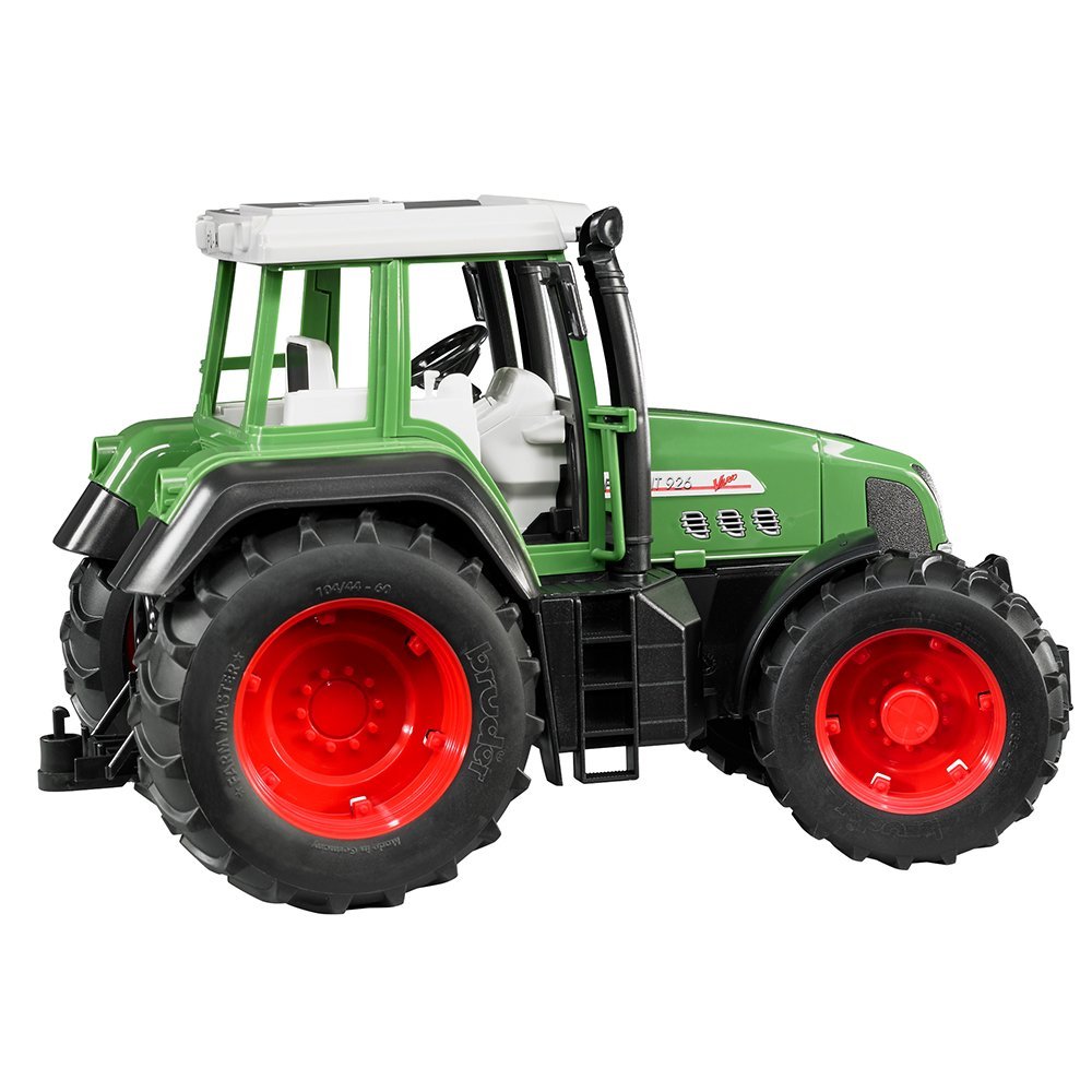 Трактор Bruder Fendt Favorit 926 Vario с фаркопом  