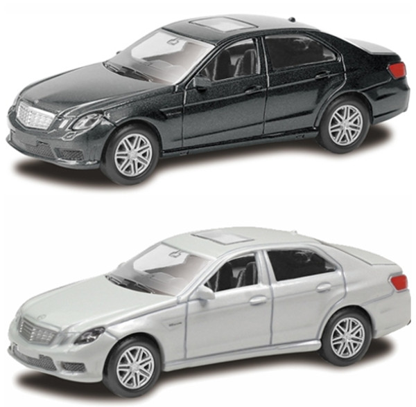 

Машина металлическая Mercedes Benz E63 AMG, 1:64, 2 цвета: белый и черный