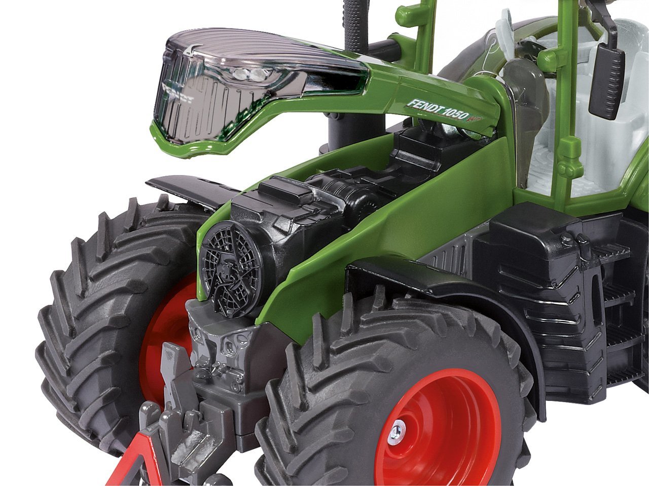 Масштабный сельскохозяйственный трактор, 1:32  