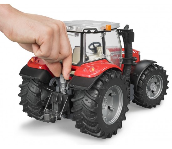 Трактор Bruder Massey Ferguson 7600  