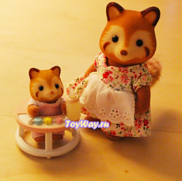 Sylvanian Families - Семья Красных Панд   