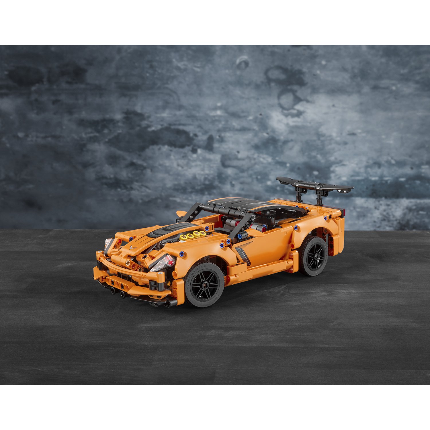 Конструктор Lego® Technic - Chevrolet Corvette ZR1  