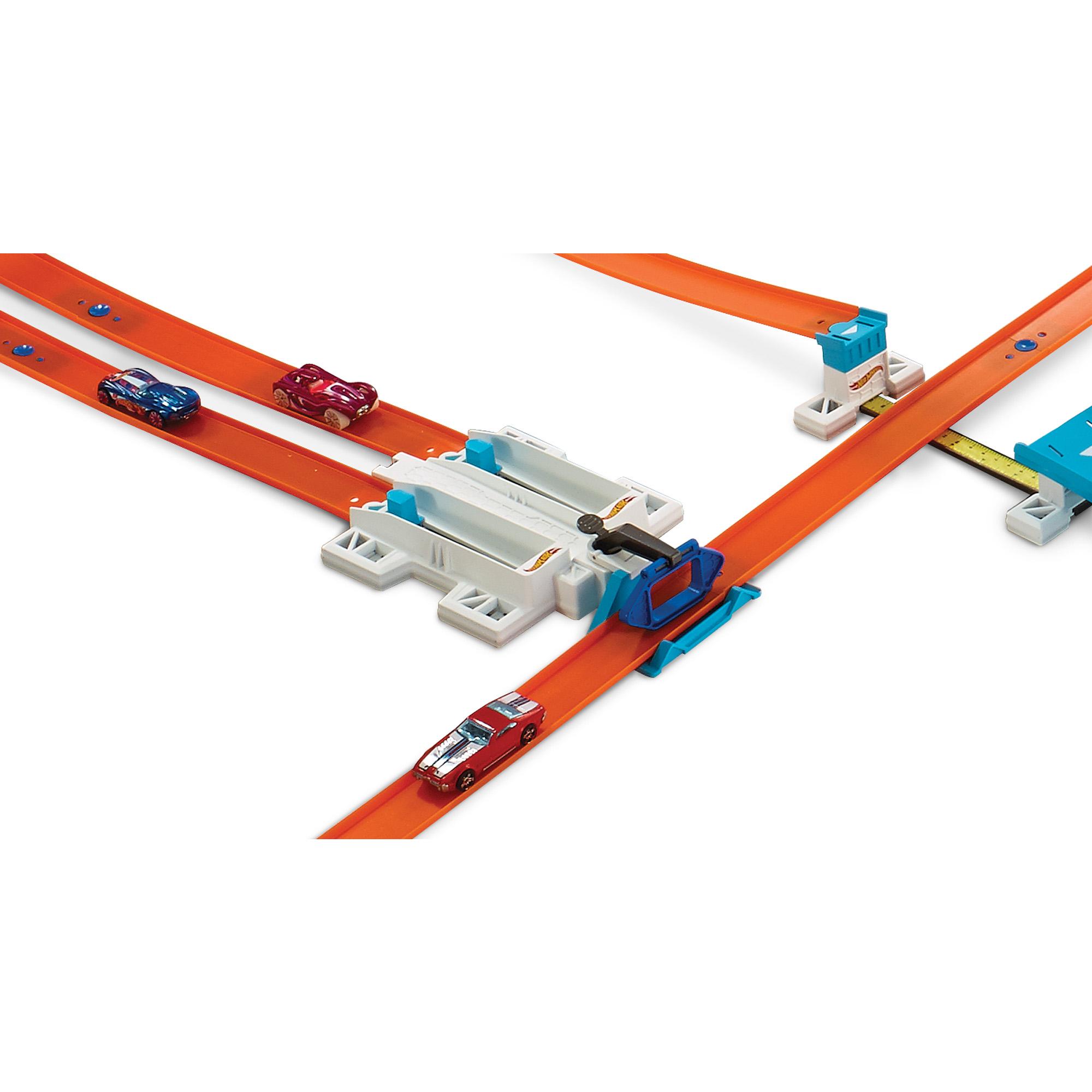 Трасса трек hot wheels. Хот Вилс трек билдер. Трек hot Wheels конструктор трасс: крутые виражи dnh84. Трек hot Wheels конструктор трасс djd66. Трасса хот Вилс двойная.