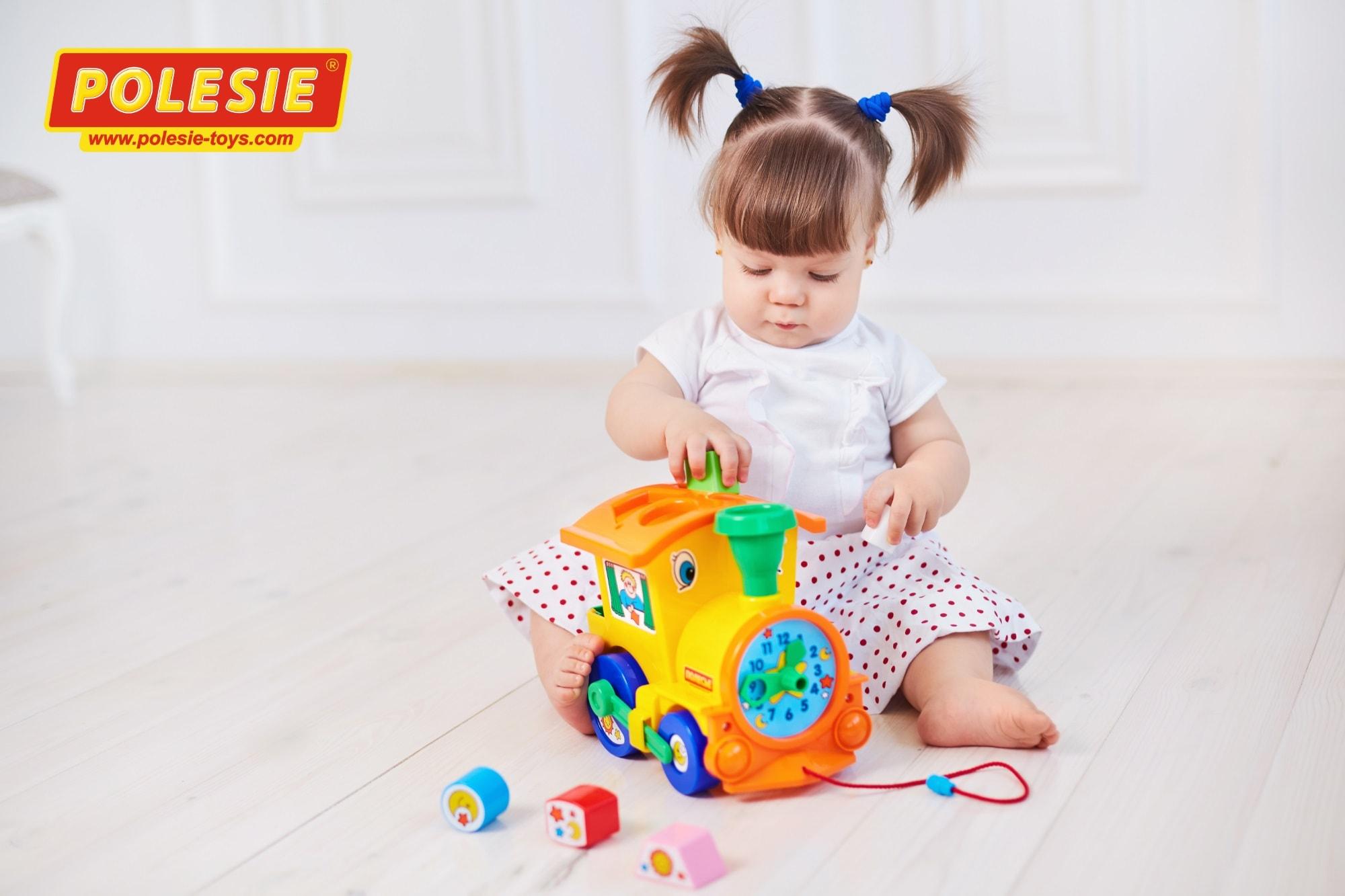 Развивающая игрушка-сортер Занимательный паровоз, в сеточке  