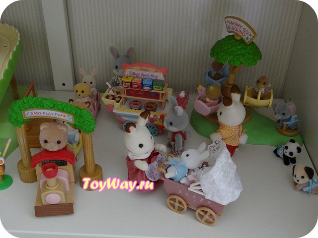 Sylvanian Families - Двойняшки Филипп и Николь в коляске  