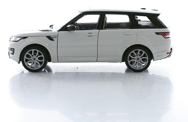 Land Rover Range Rover Sport в масштабе 1:24, металл  