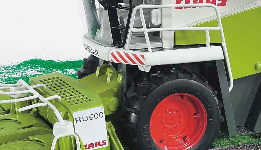 Bruder Комбайн Claas JAGUAR 900  