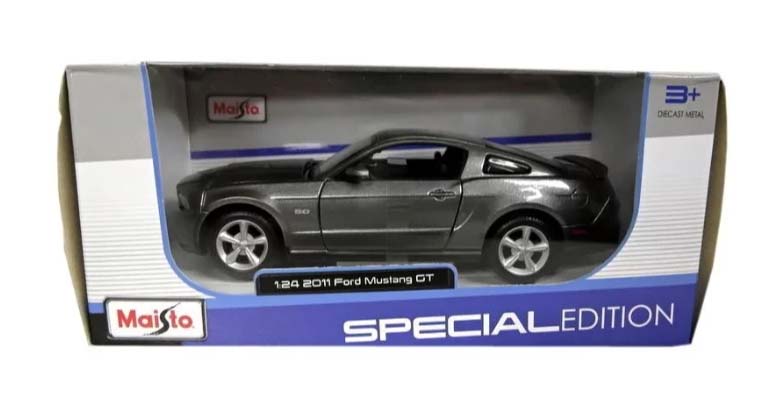 Модель машины - Ford Mustang GT, 1:24   