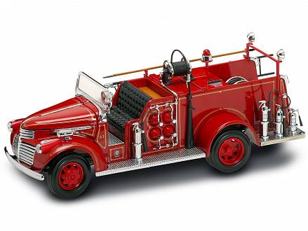 Автомобиль - пожарная машина GMC образца 1941 г., красная, масштаб 1:24 