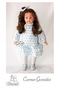 Кукла Паула, 52 см в голубом платье Carmen Gonzalez (D'NENES DISEСO, S.L., 19061-d)