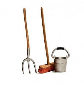 Набор для чистки конюшни (Schleich, 42128)