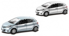 Металлическая инерционная машина RMZ City - Toyota Yaris, 1:32, 2 цвета (RMZ City, 554013)