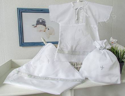 Крестильный набор для мальчика 6-12 месяцев - Классика 3 предмета, белый/серебро 