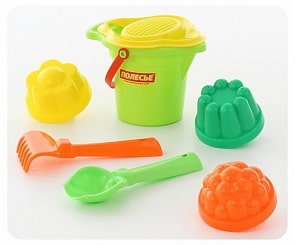 Набор №141: ведро малое с носиком, ситечко-цветок, совок №2, грабельки №2, 3 формочки (Полесье, 2890)