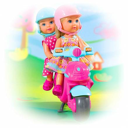 Кукла Еви на скутере 