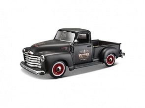 Chevrolet 3100 Pick Up 1950 года Vonham Speed Shop, масштаб 1:24, цвет черный (Maisto, 32506)