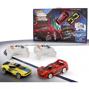Игрушка HW - Умная трасса с р/у машинками версия 2:0 - стрит рейсинг (Mattel, FDY09)
