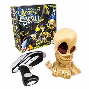 Интерактивная игрушка-тир «Проектор Джонни Череп с бластером» (Johnny the Skull, 0669) Интерактивная игрушка-тир «Проектор Джонни Череп с бластером» (Johnny the Skull, 0669)