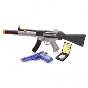 Игровой набор электронный Полиция с автоматом, пистолетом и значком, свет, звук (Наша игрушка, 34190)