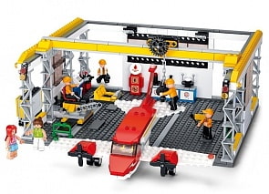 Конструктор - Авиация: самолет с фигурками, 599 деталей (Sluban, M38-B0372)