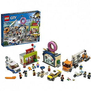 Конструктор Lego City Town - Открытие магазина по продаже пончиков (Lego, 60233-L)