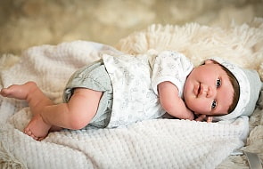 Кукла-младенец ReBorns – Borja с белым одеялом, 45 см (Arias, 98023)