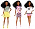 Barbie - брюнетка в желтой юбке с набором одежды. Игра с модой  - миниатюра №4