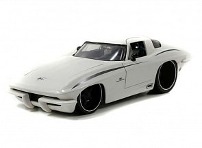 Модель автомобиля 1963 Corvette Stingray Centennial 1:18 (Jada, 96470-White) Модель автомобиля 1963 Corvette Stingray Centennial 1:18 (Jada, 96470-White)