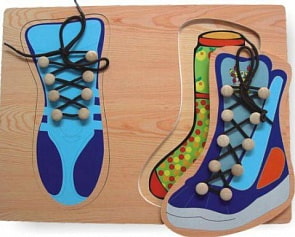 Деревянная рамка - Два ботинка (Wooden Toys, D92)