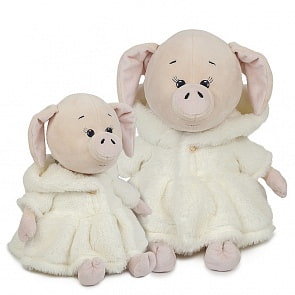 Мягкая игрушка - Свинка Наденька в шубке, 20 см. (Maxitoys, MT-MRT031808-20)