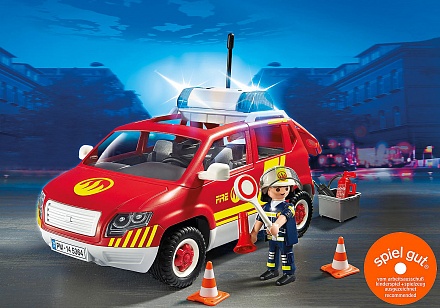 Игровой набор - Пожарная служба: Пожарная машина командира, со светом и звуком 