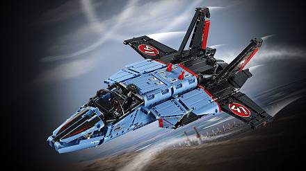 LEGO Technic. Сверхзвуковой истребитель  